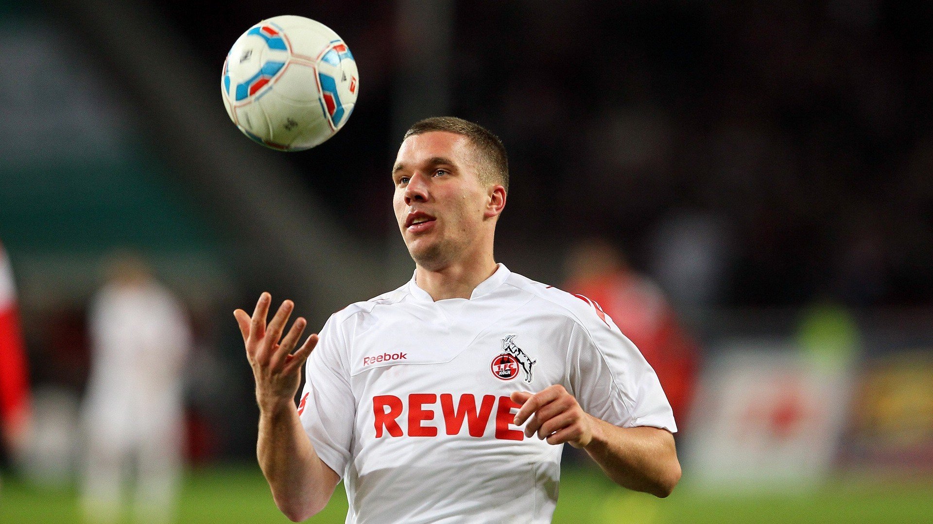 kaiyun体育综合-纪录刷新现场:本赛季最难忘的五大突破,突破最快阵容